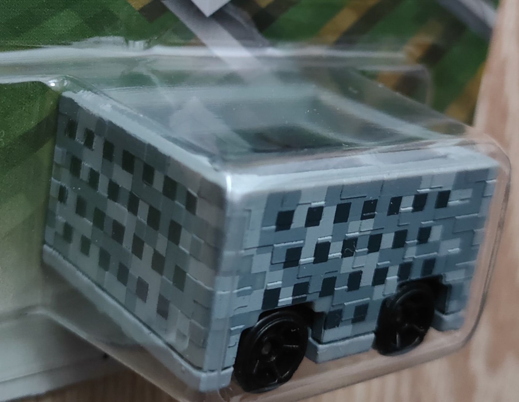 Hot Wheels _ Minecraft _ zestaw 5ciu modeli