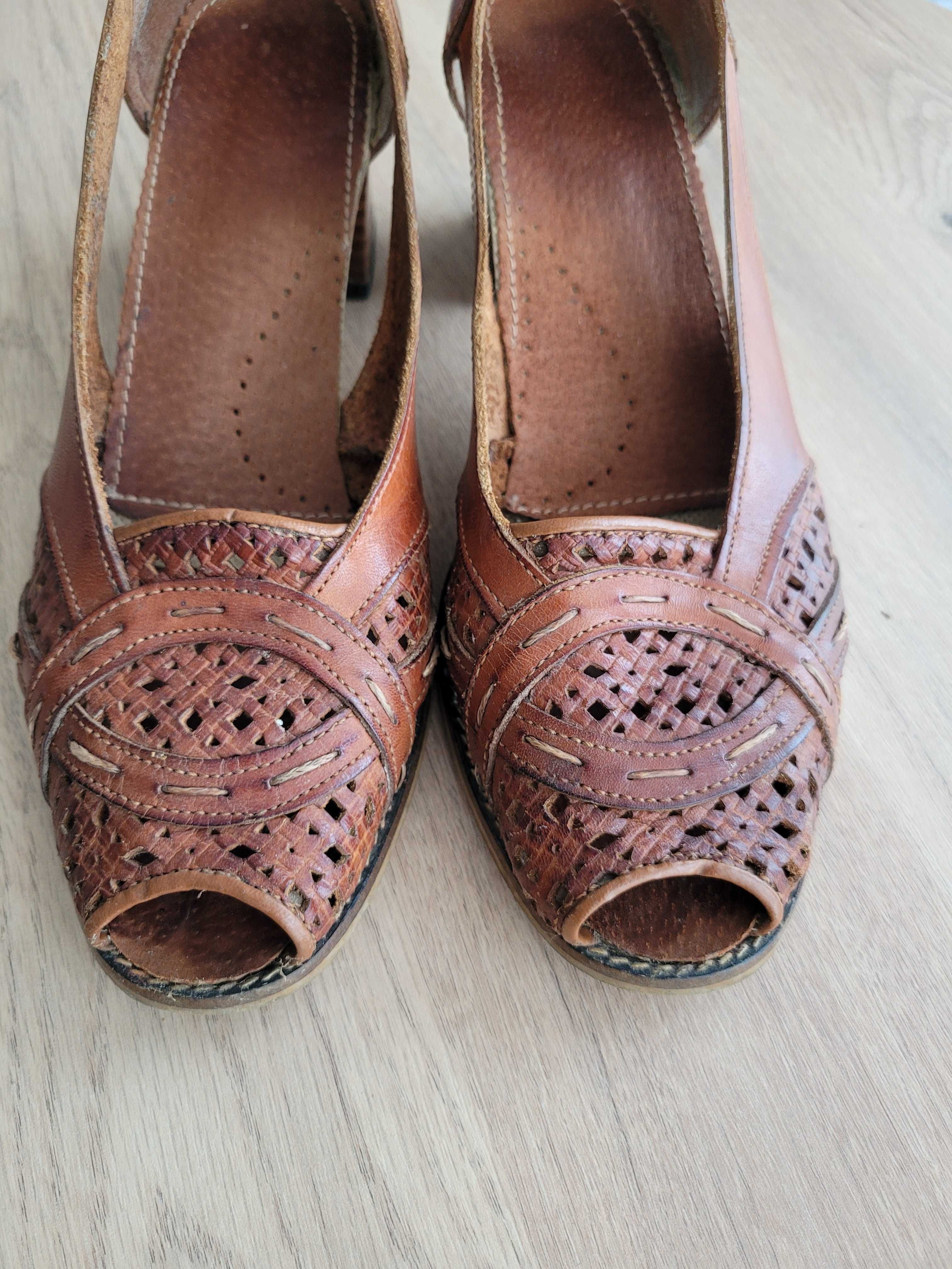 Czółenka / sandały na obcasie brązowe skóra naturalna Hiszpania