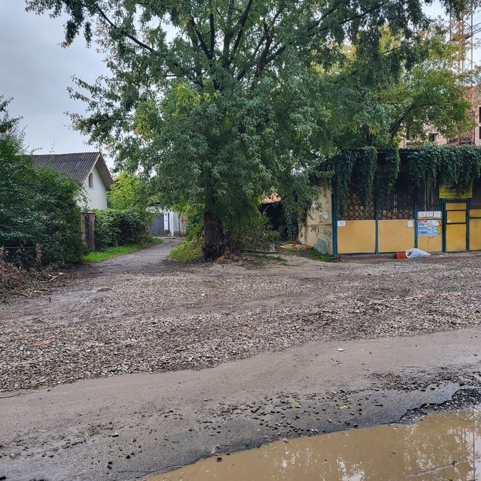 Оренда гаража -цегляний.Незалежності-Нова 5