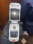 Продам кнопочний телефон motorola