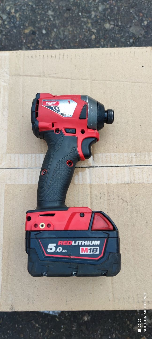 Zakretarka Milwaukee M18  Fid 2 z baterią 5.0 Ah