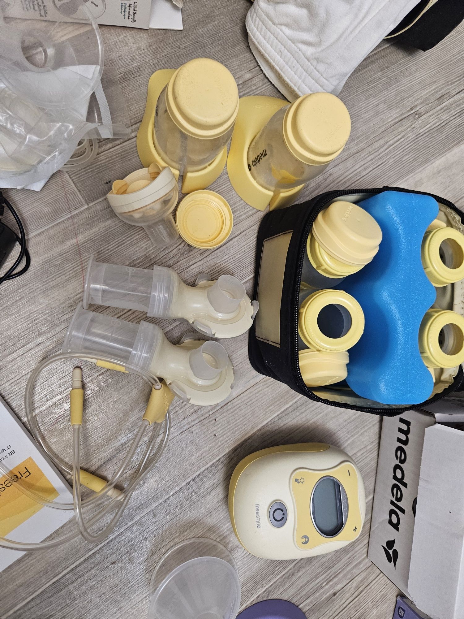 Laktator elektryczny medela lanshion akuku