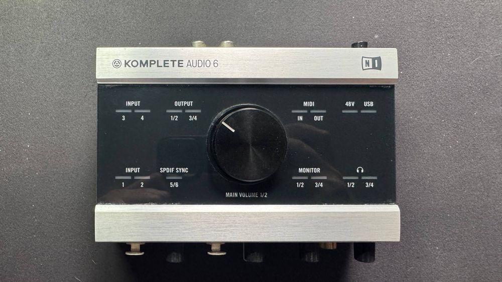 Komplete audio 6 Native Instruments аудіокарта