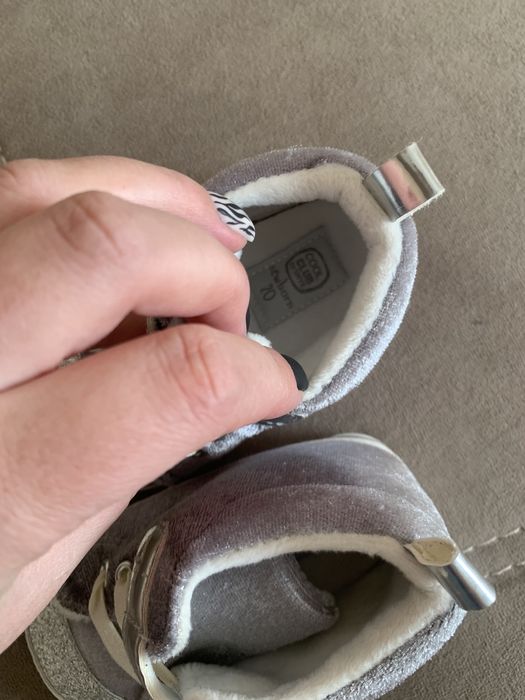 Кросівки для дівчинки на м‘якій підошві