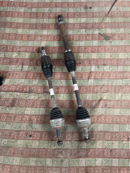 391001339R Полуось правая левая renault megane 3 1.6 1.9 dci 08-16