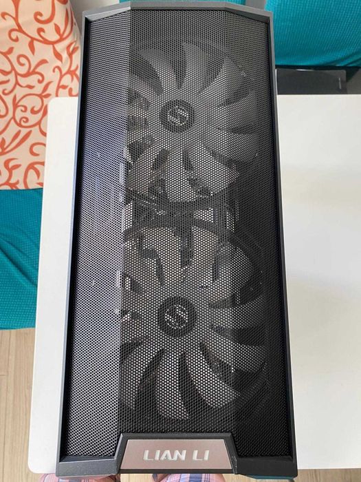 Caixa PC / Gabinete ATX Lian Li Lancool 215