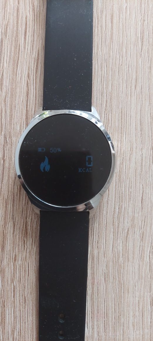 Smartwatch Avon czarny