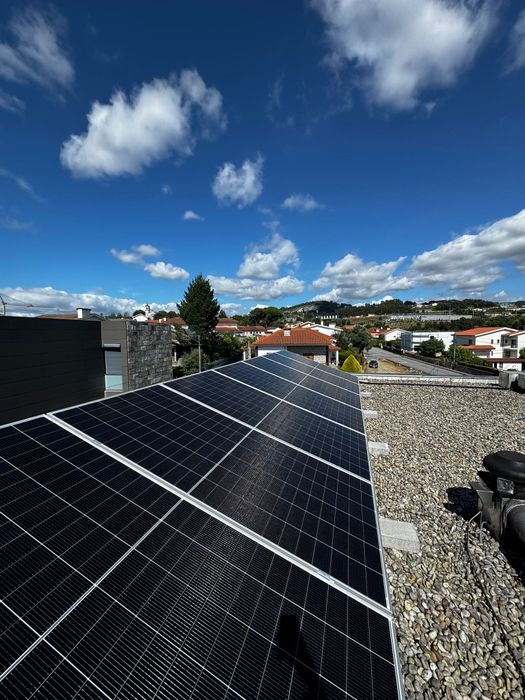 Instalação de painéis solares fotovoltaicos