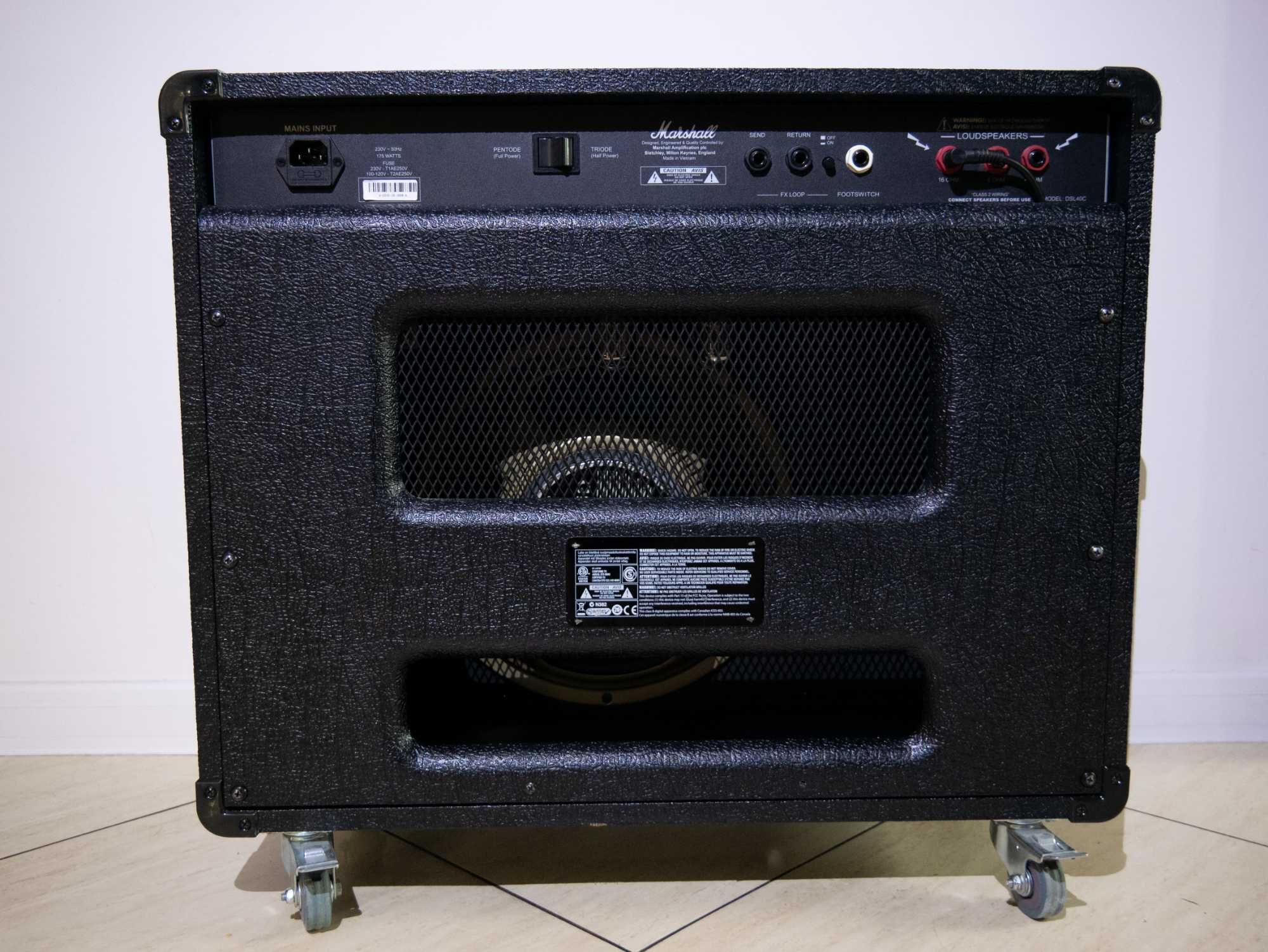 Wzmacniacz gitarowy (lampowy) MARSHALL DSL40C Limited Edition Black