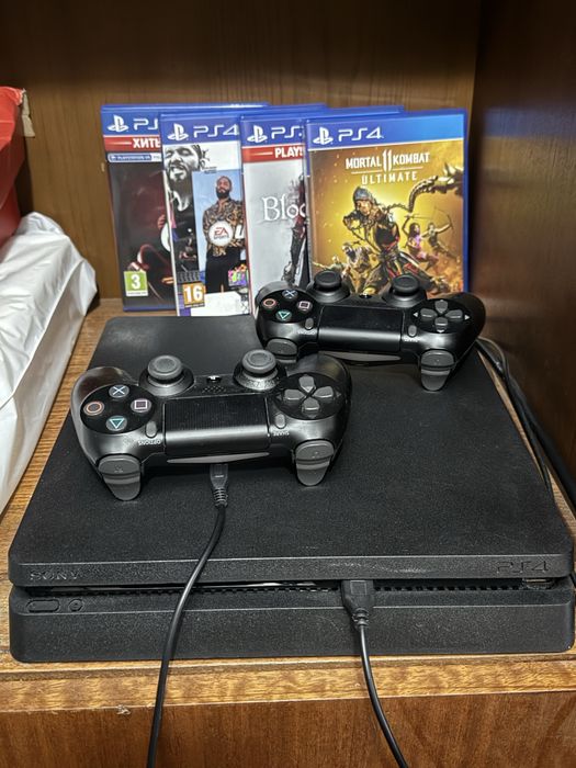 Playstation 4 Slim