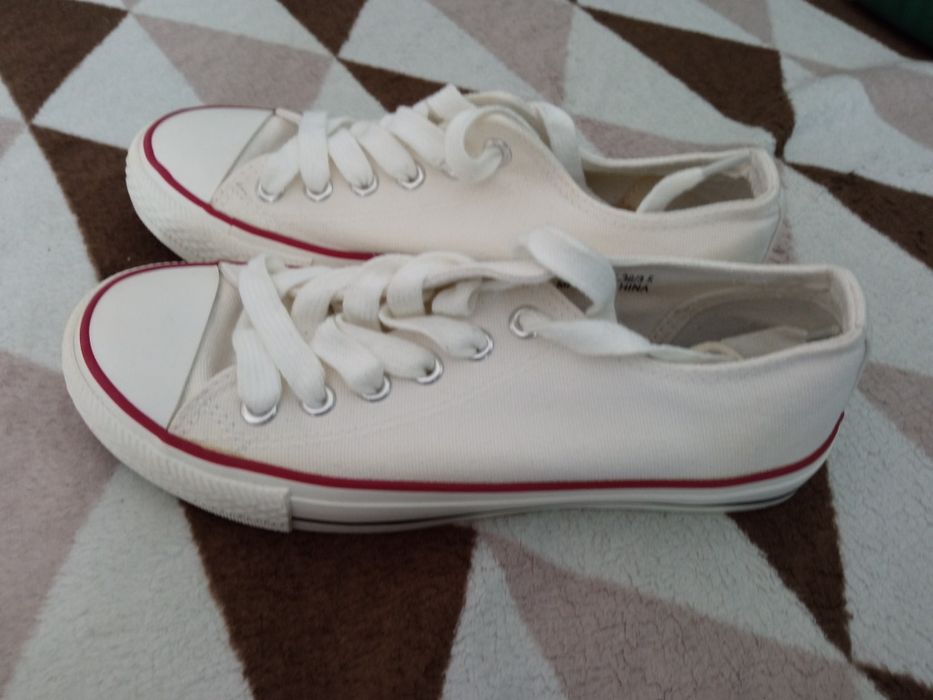 Trampki białe Reserved 36