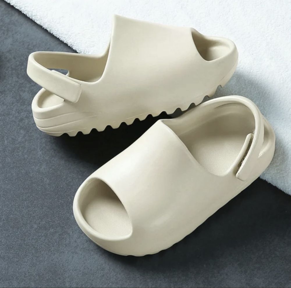 Сланці крокси резинові босоніжки сандалі під Zara