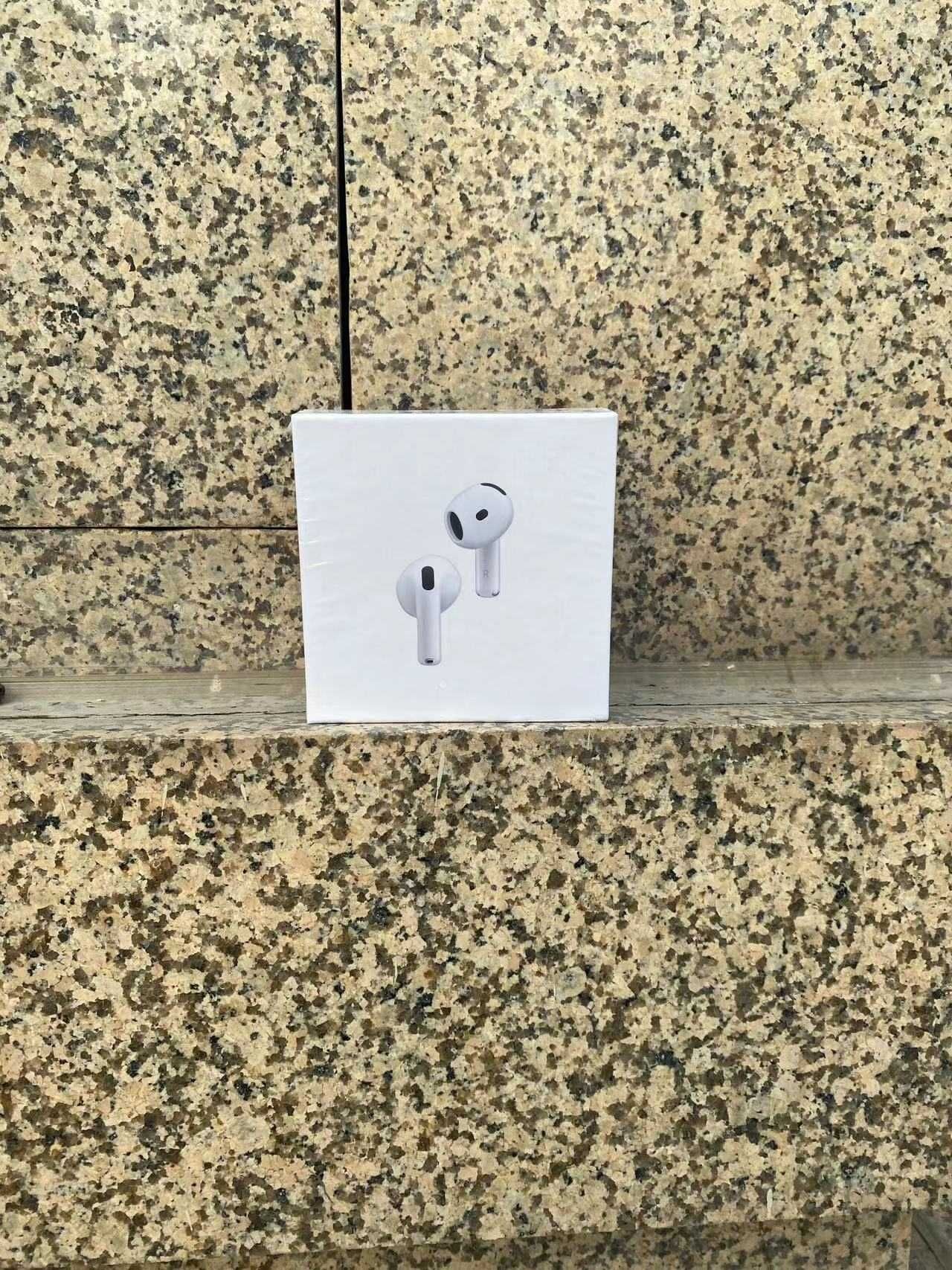 Apple AirPods 4 bezprzewodowy zestaw słuchawkowy ANC