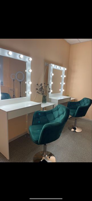 Бьютиместо  бровисту /визажысту Свет всегда есть . Свободное посещение