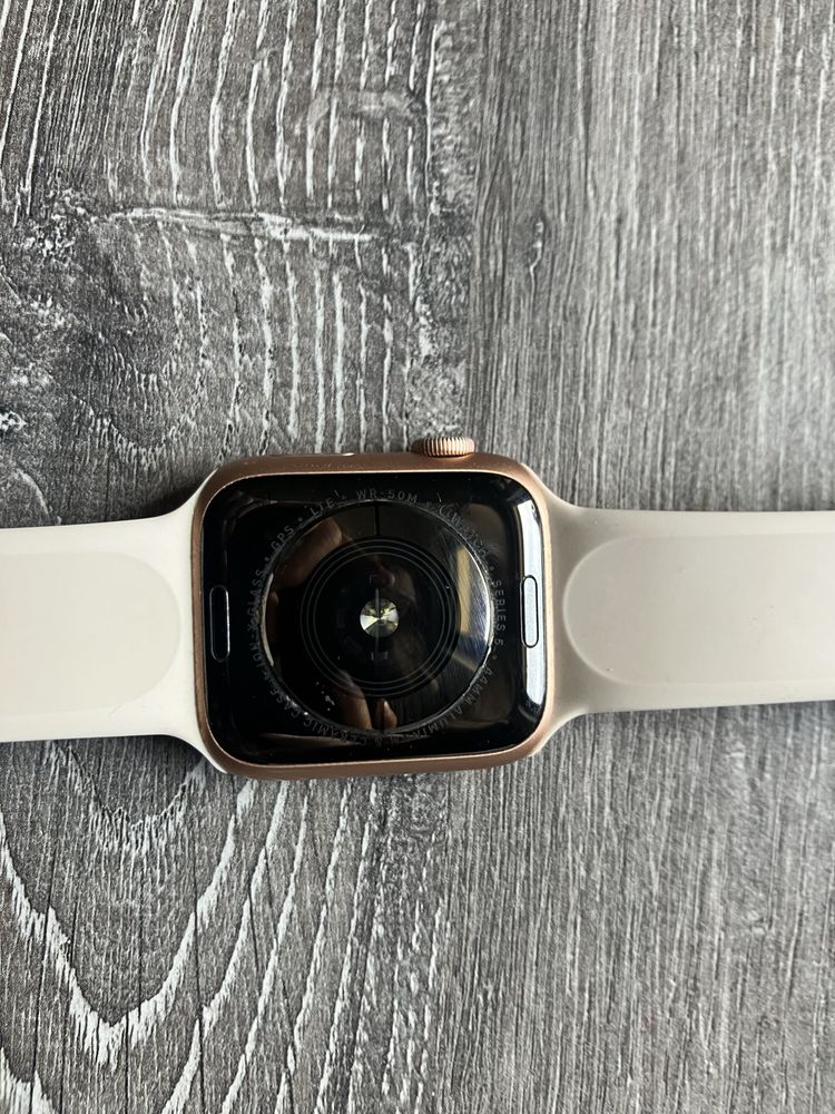 Apple watch serii 5