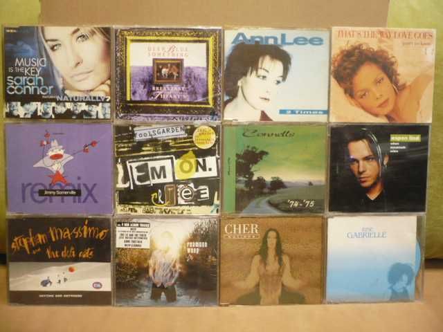 Duży zestaw singielków CD z muzyką : dance, pop, disco.