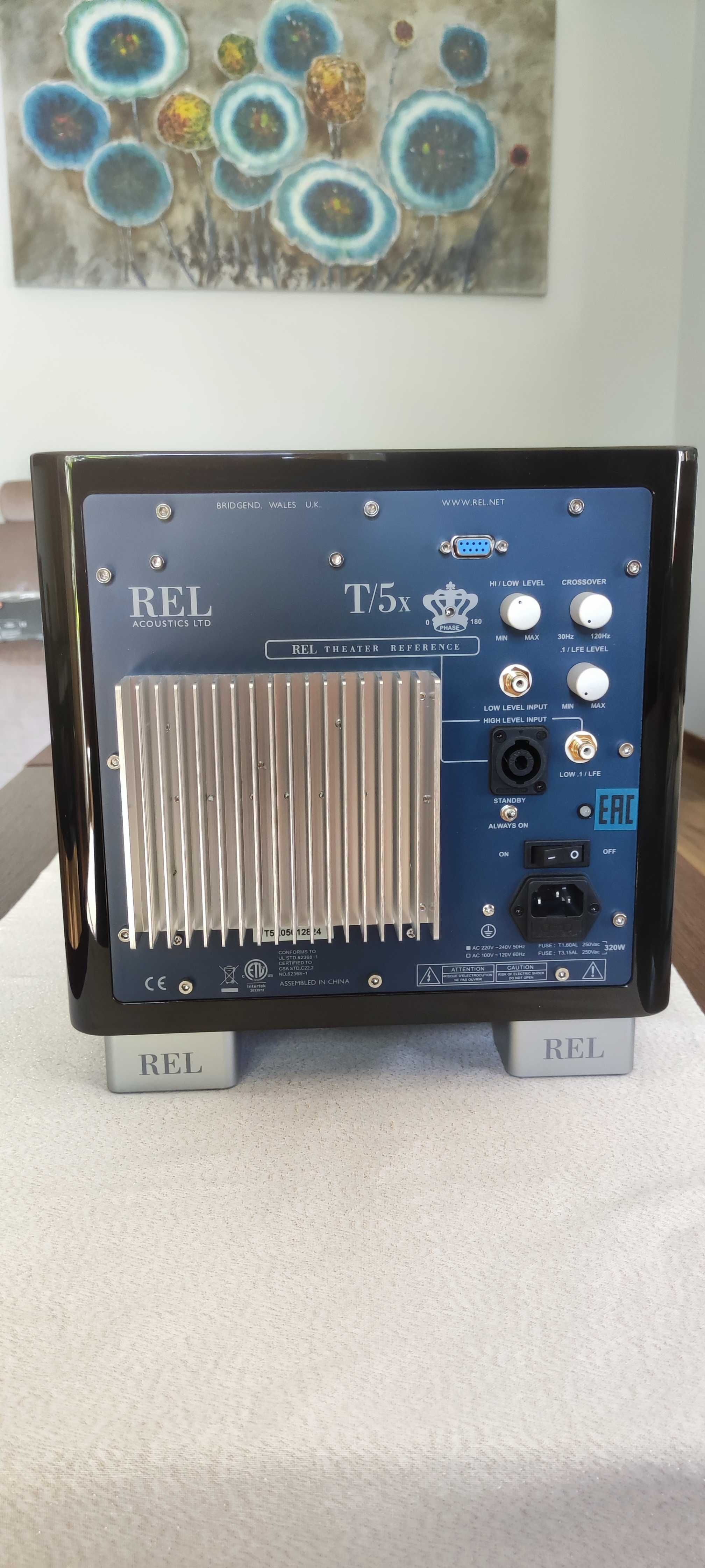 Rel T5x Subwoofer aktywny High Gloss Black