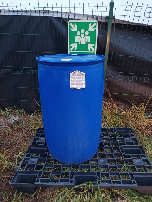 Beczka plastikowa 208 litrów