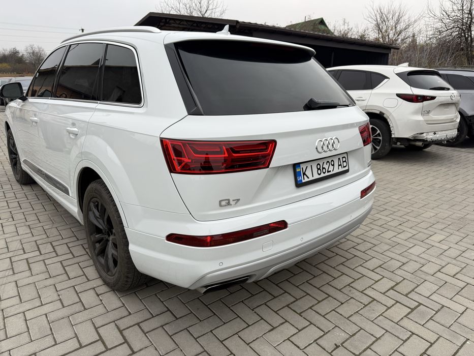 Продам Ауді Q7 4m 2016