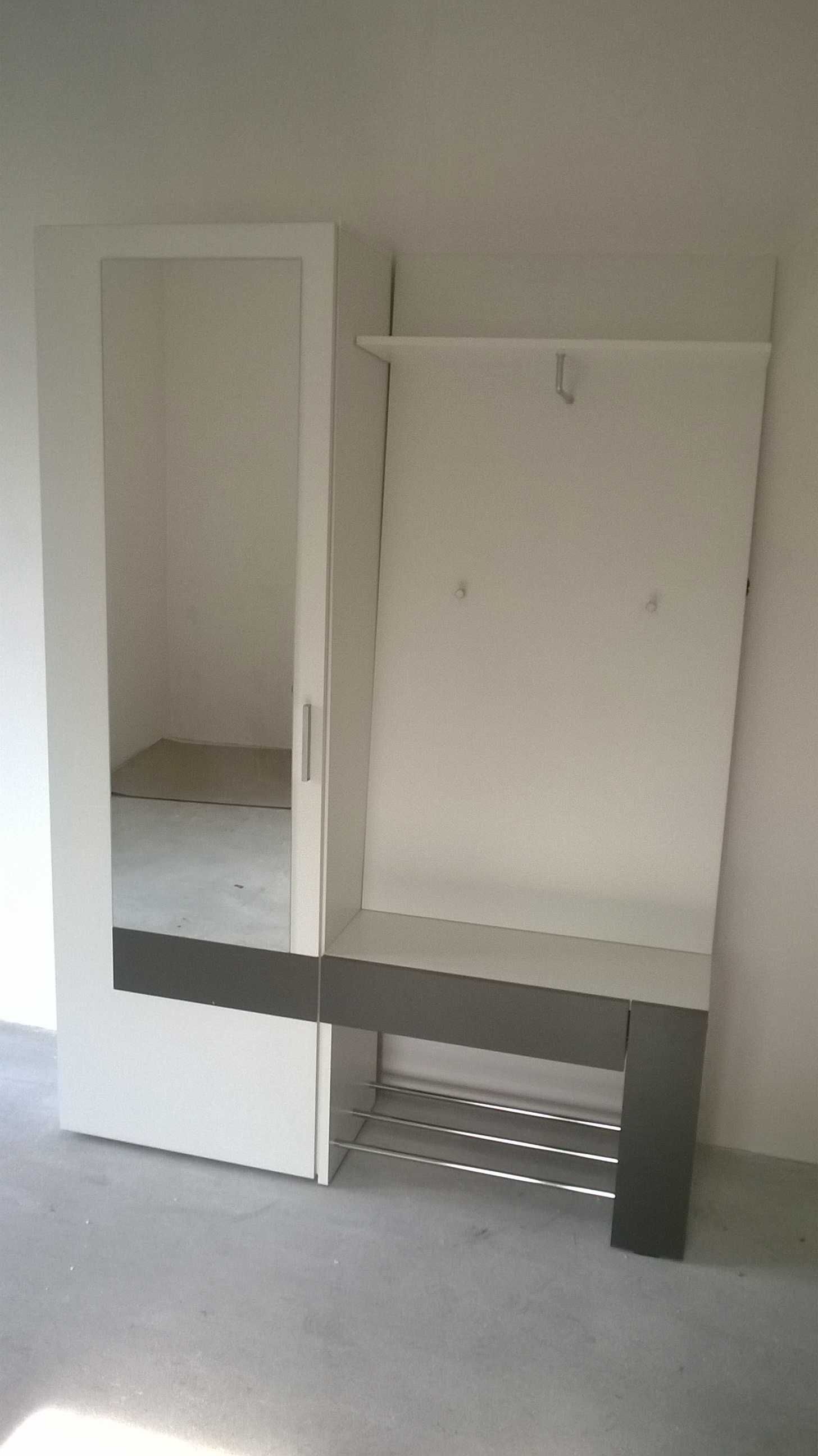 Bari biała garderoba z lustrem 135x190x37 Nowa