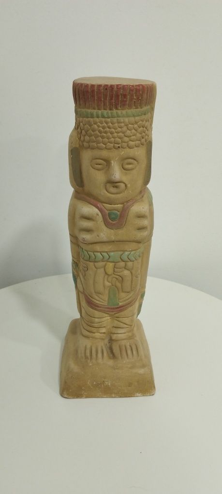 Estátua asteca em bom estado