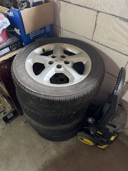 Диски з резиною.