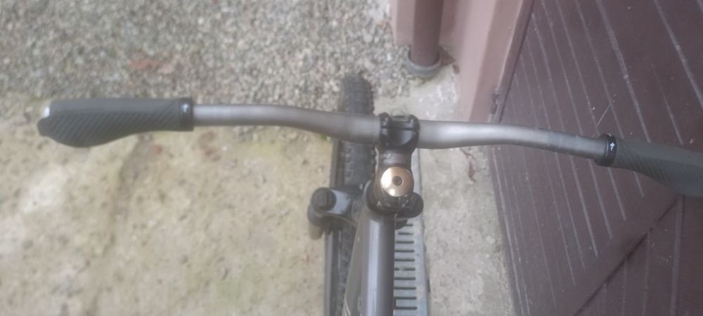 Rower canyon thorfs30 (dh full MTB )