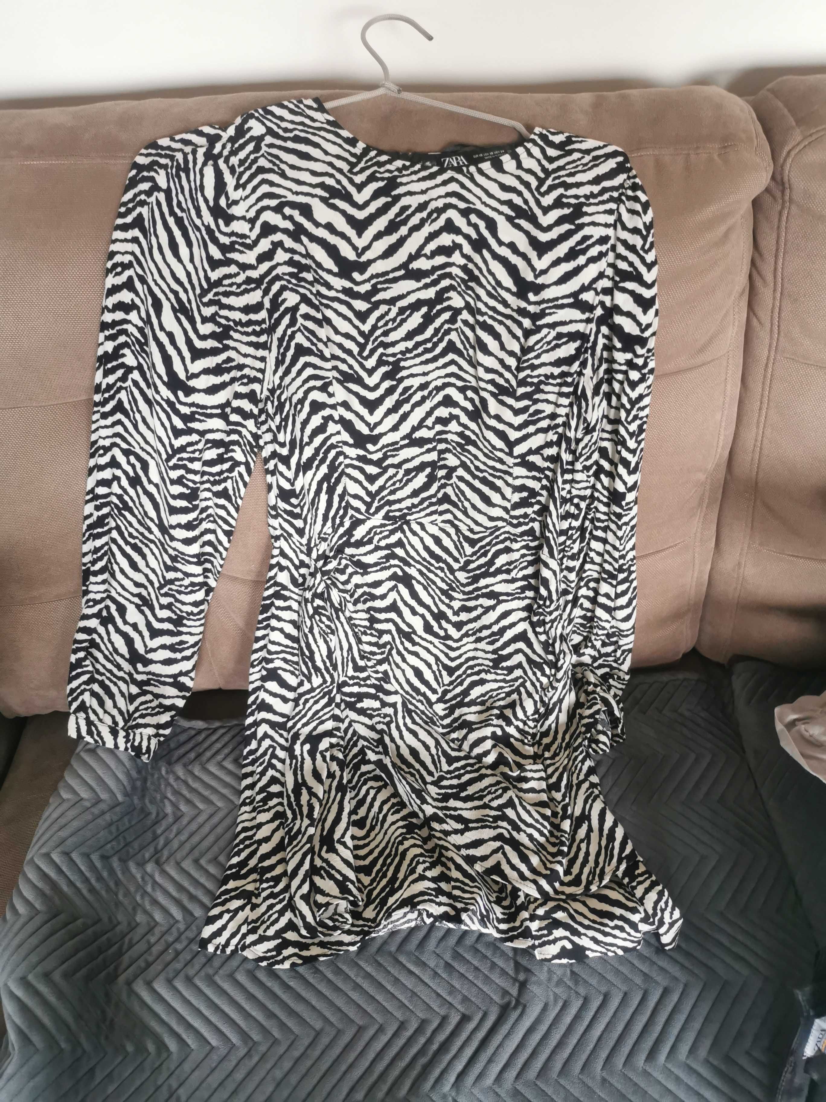 Sukienka Zebra marki Zara rozmiar XS