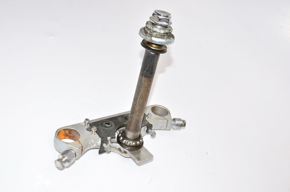 Półka Dolna Sztyca Honda Shadow VT 750 C2 RC44