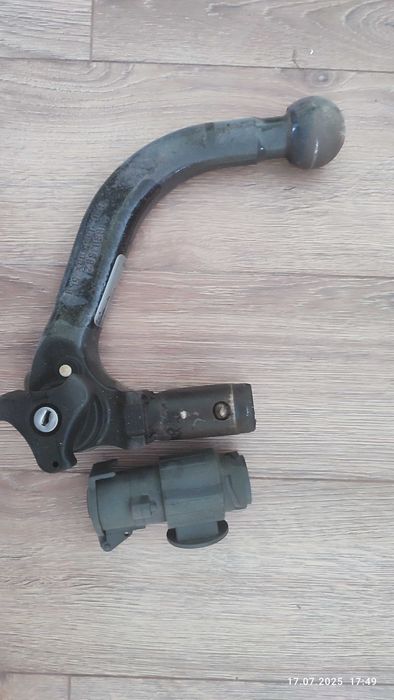 Фаркоп на Golf 4.