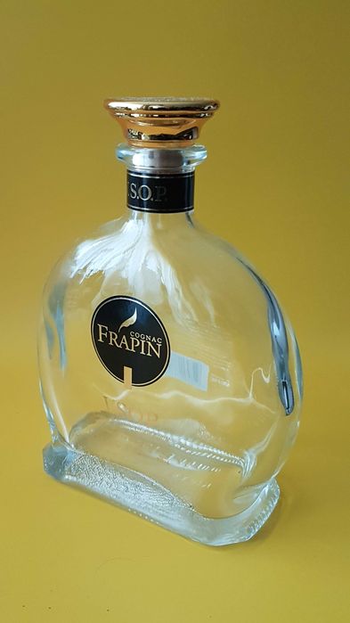 Garrafas de Bebidas vazias ( Vista Alegre, Doble V, Frapin )