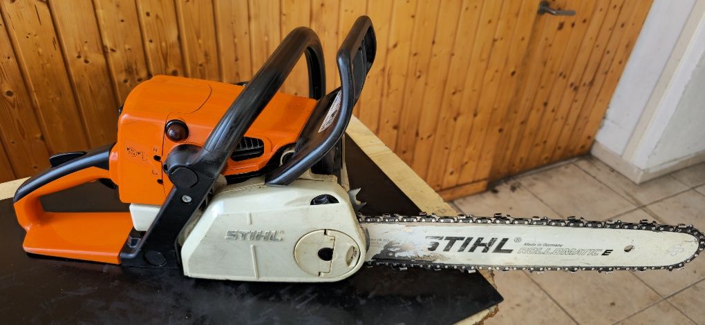 Motoserra STIHL MS230C De 40.2cc Em Muito Bom Estado Geral
