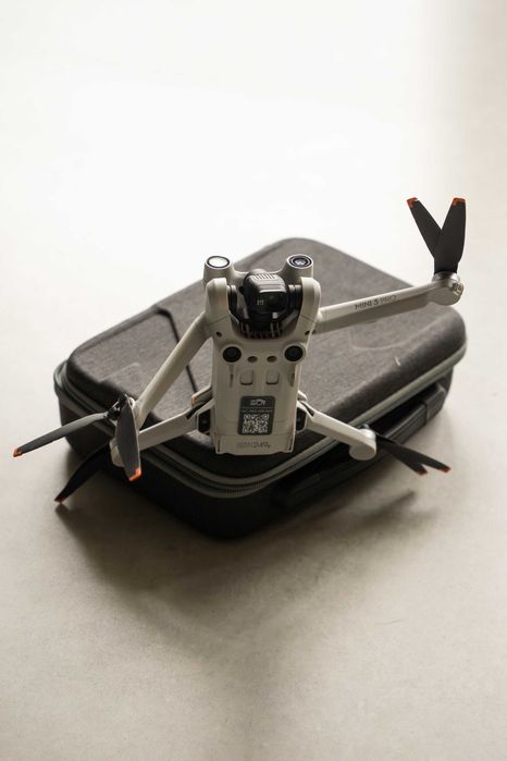 Dron DJI Mini 3 Pro + RC z ekranem + DJI CARE + FUTERAŁ + GRATISY