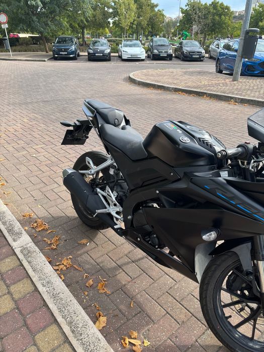 Yamaha R125 YZF ano 2023