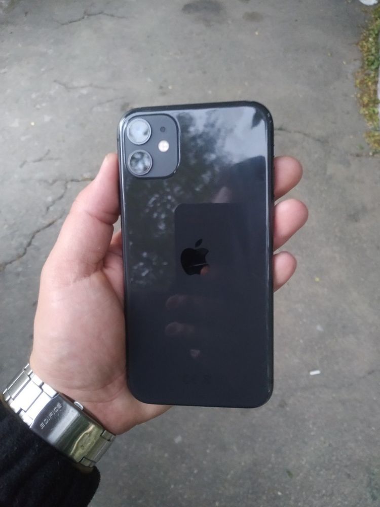 iPhone 11 64gb black newerlook