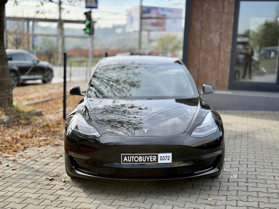 Tesla Model 3 Long Range DM