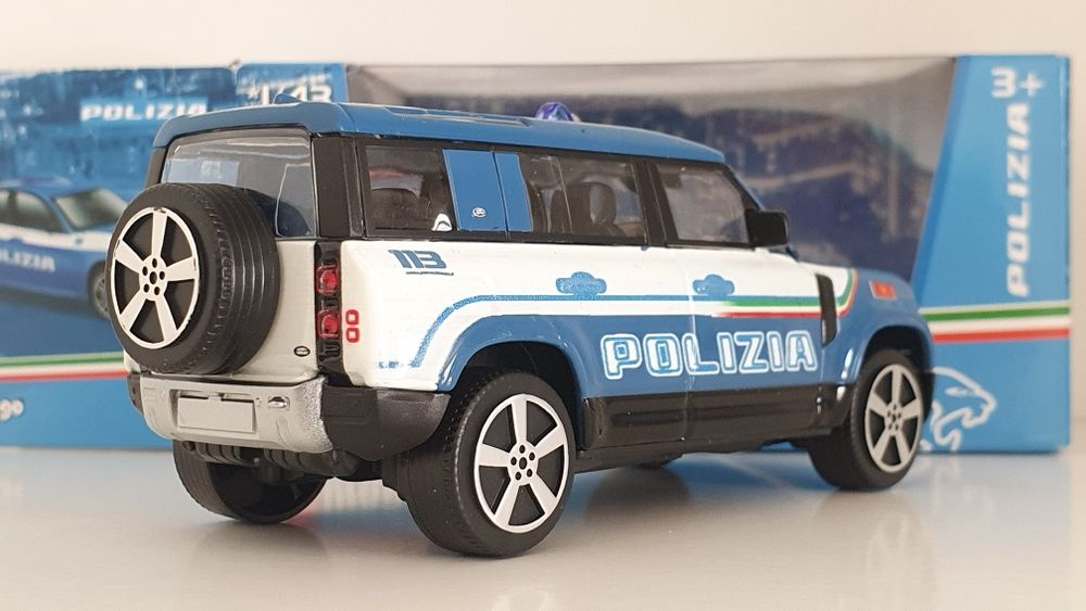 Land Rover Defender 110 Polizia Policja Bburago Burago 1:43