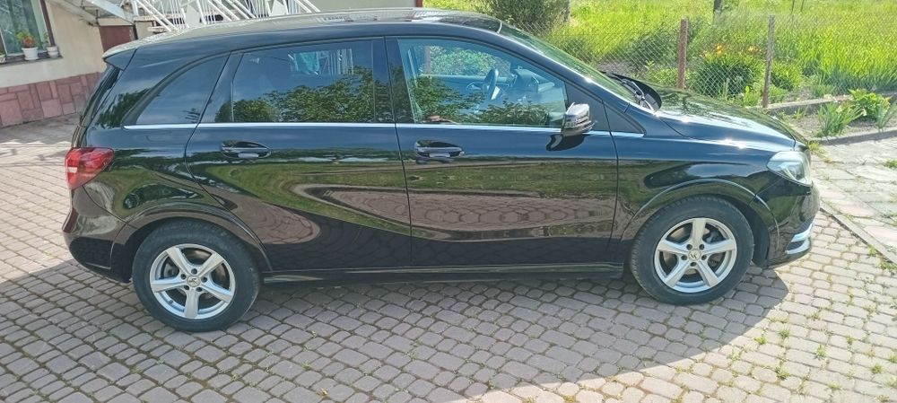 Мерседес В250е електро