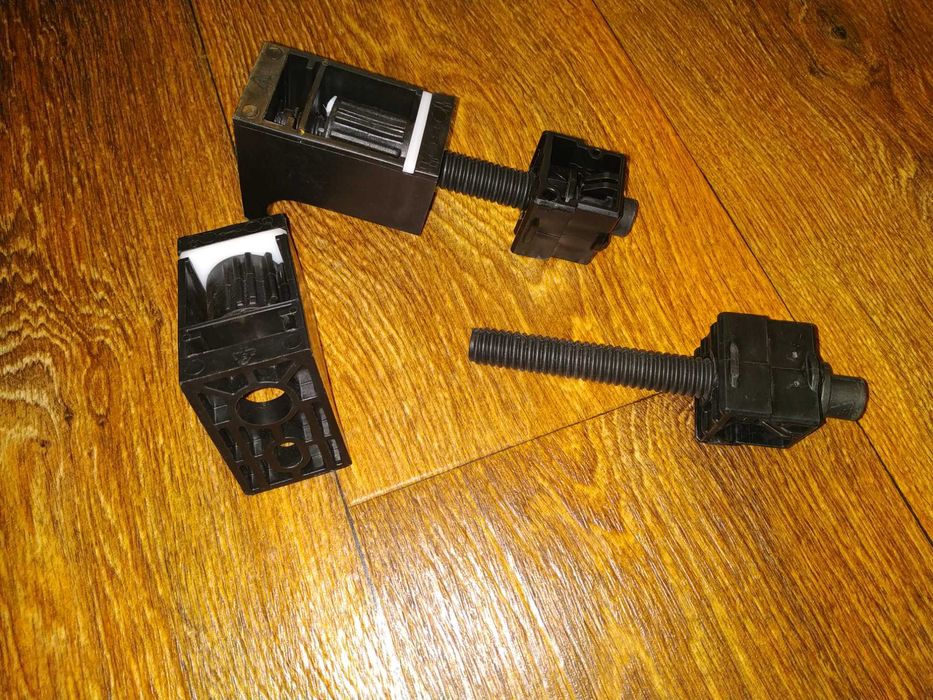 Продам заводське кріплення до інсталяції (вбудованого туалету)