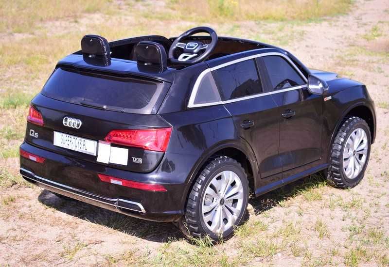 Auto samochód na akumulator AUDI Q5 dwuosobowe wyświetlacz LCD pojazd