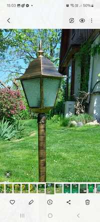 Lampa, latarnia ogrodowa stojąca retro złota