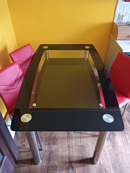 Stół kuchenny bez krzeseł