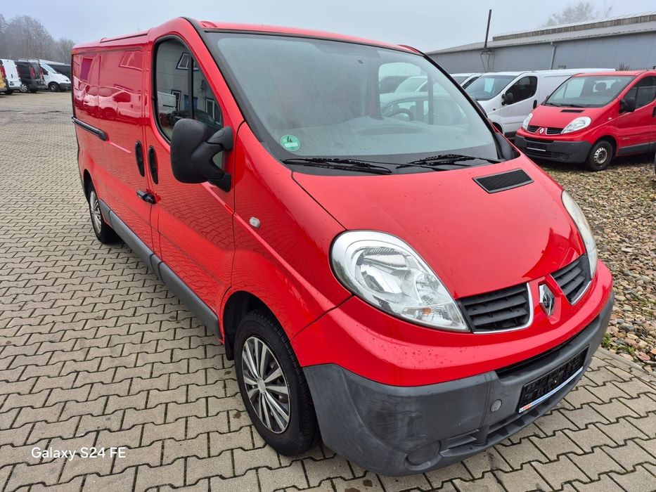 Renault Trafic 2.0dci długi long z Niemiec L2H1  Sprowadzony bezwypadkowy