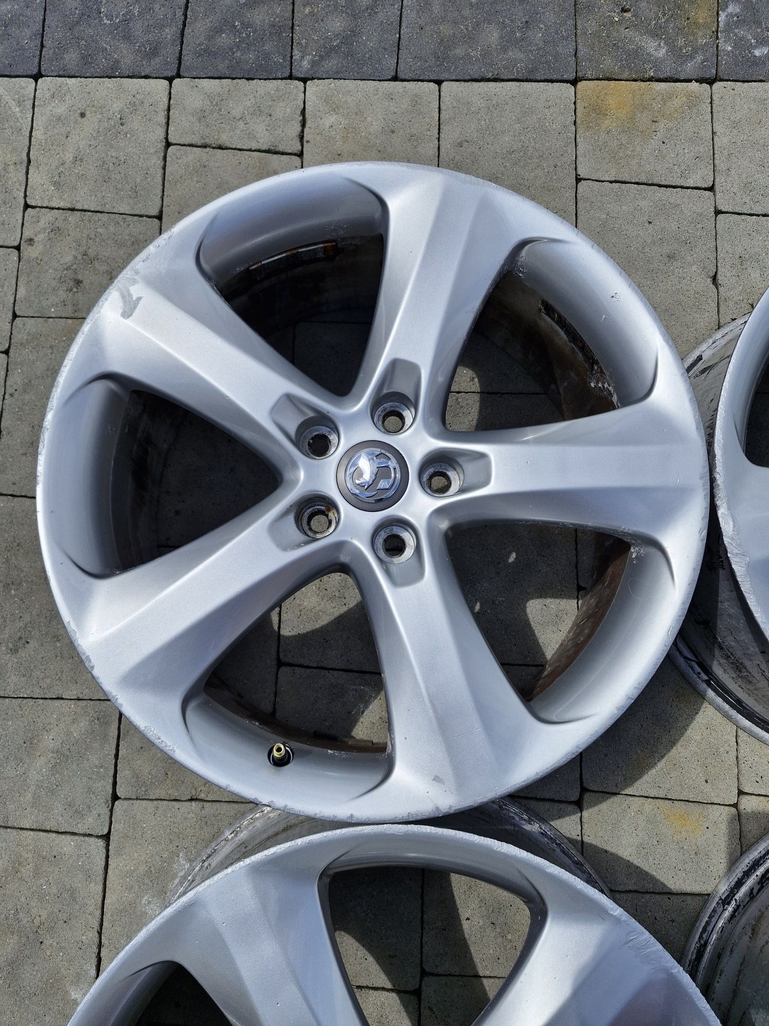 Диски легкосплавні Opel Astra J Insignia Zafira Tourer 8J R19 ET46