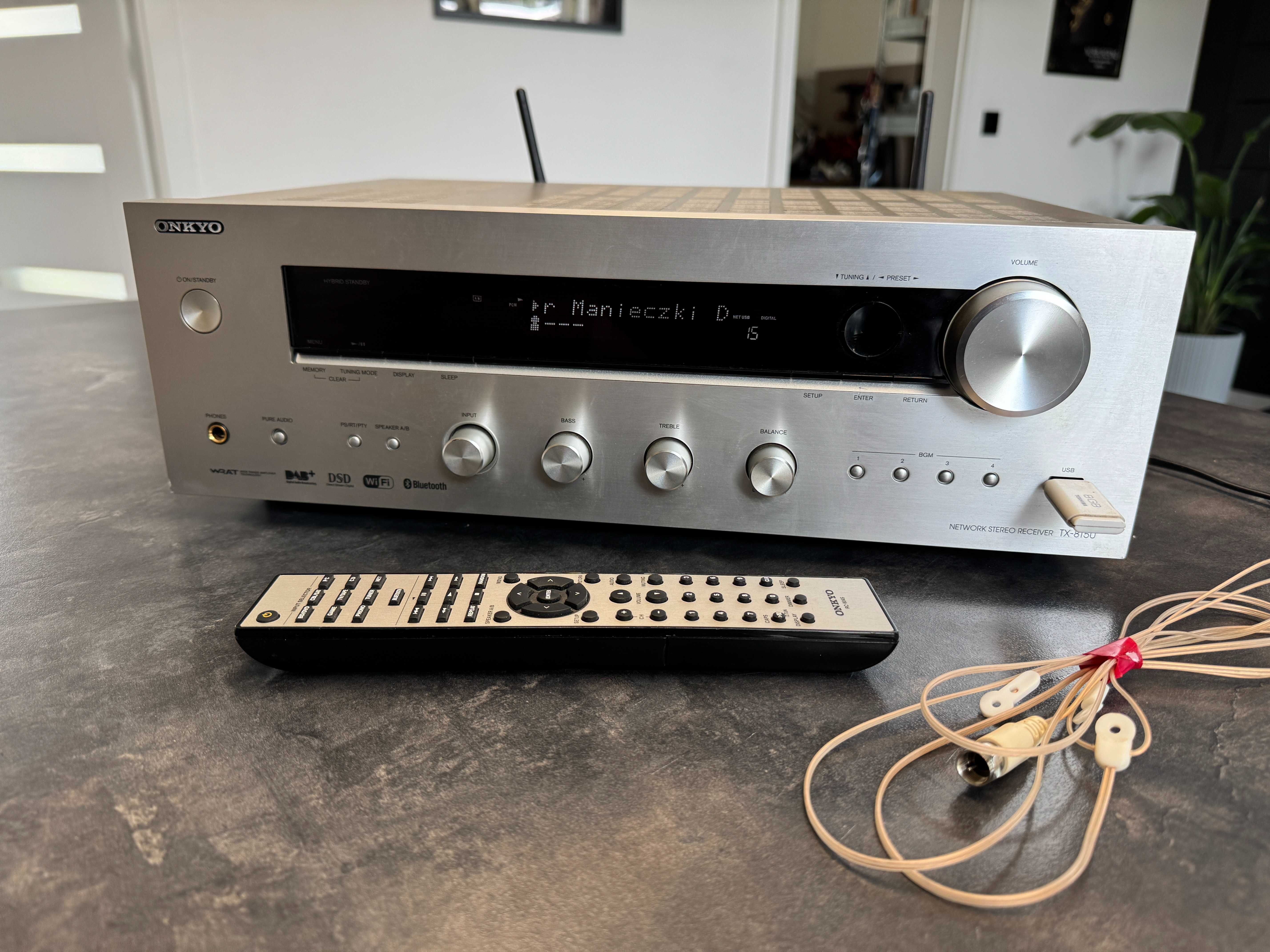 amplituner stereo z Wi-Fi, AirPlay, Bluetooth Onkyo TX-8150