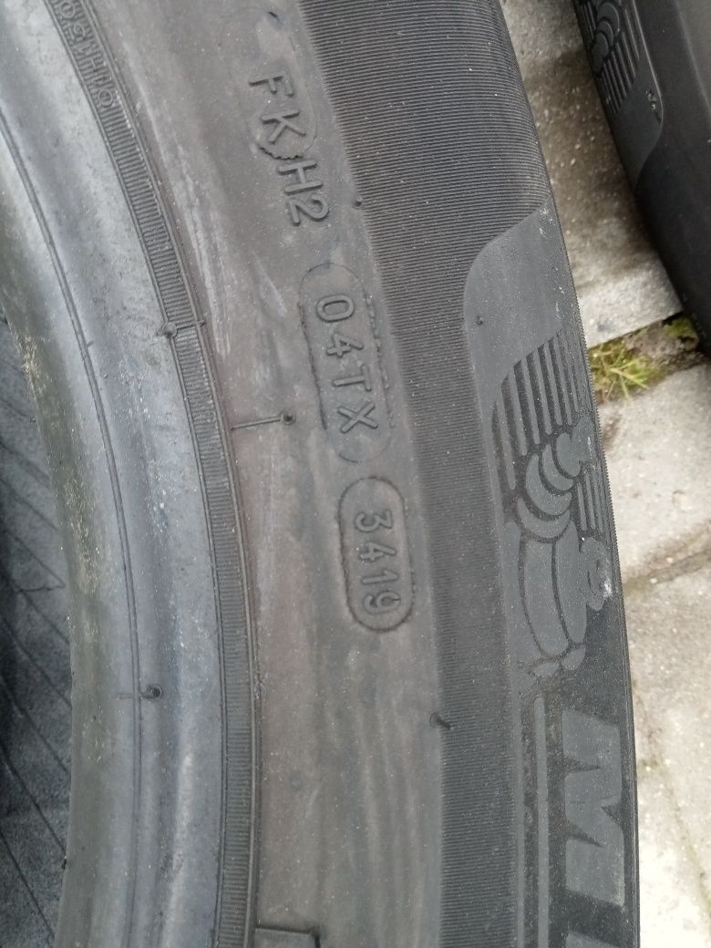 2x Opony Używane Letnie 235/65R17 Michelin
