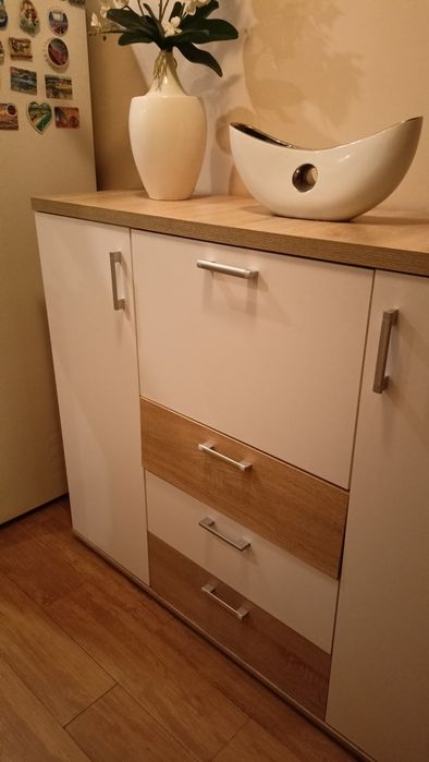 Komoda z barkiem biało beżowa