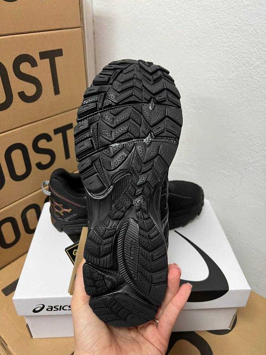 Зимние кроссовки Asics Gel-Kahana 8 Black Gor-Tex Водонепроницаемые