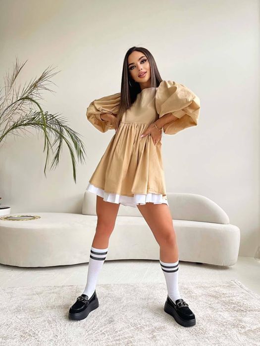 Трендова універсальна сукня в бежевому кольорі. Розмі S,M