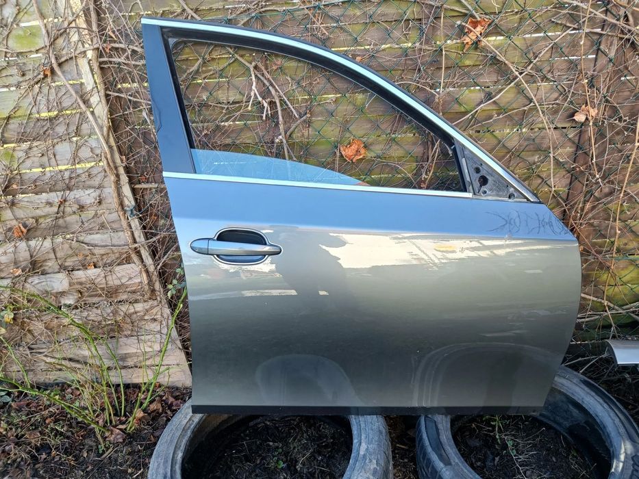 BMW E60 E61 DRZWI PRAWE PRZEDNIE PRZÓD TITANGRAU II METALLIC W KOLOR